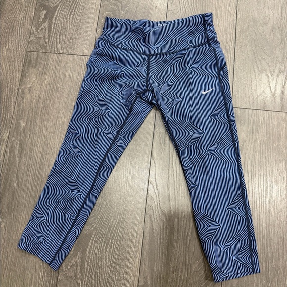 Nike Dri-FIT Striped Blue and Black Leggings - Picture 4 of 4